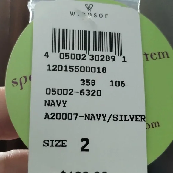 Evening grown or prom dress - Picture 5 of 6